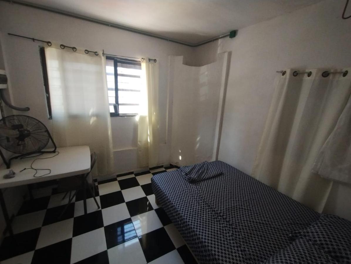 777 Lenderman Hostal 777 Cancún Exteriör bild