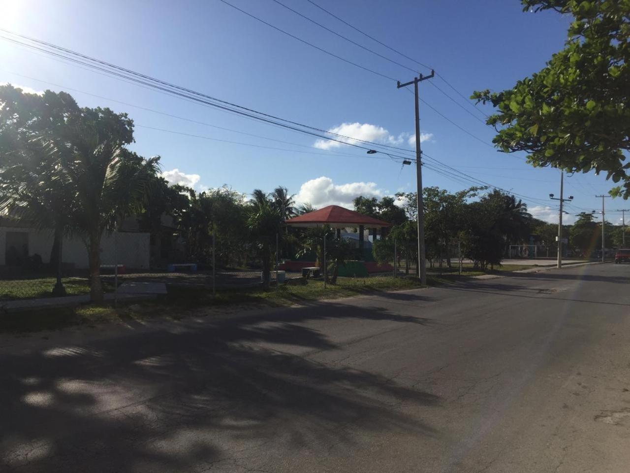 777 Lenderman Hostal 777 Cancún Exteriör bild